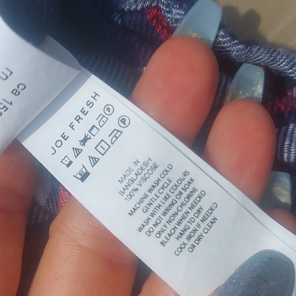 Plaid button‎ down - Picture 4 of 5
